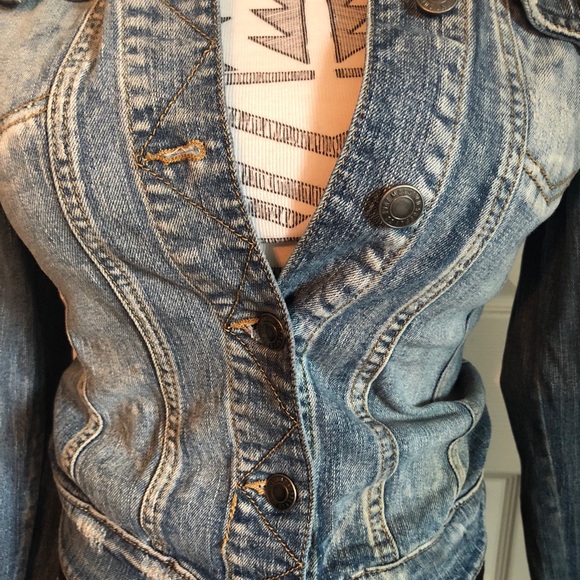🍍Mossimo & Co. denim jacket🍍 - Picture 3 of 8